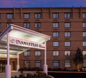 DoubleTree by Hilton-Laurel exterior view Photo