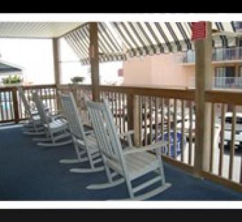 Porch view Beach Walk Hotel Photo