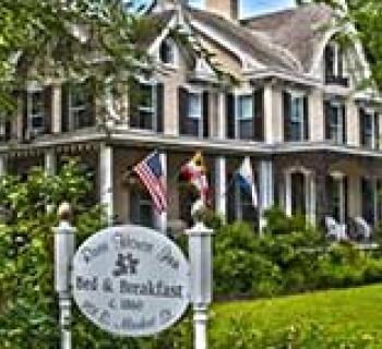 River House Inn Photo