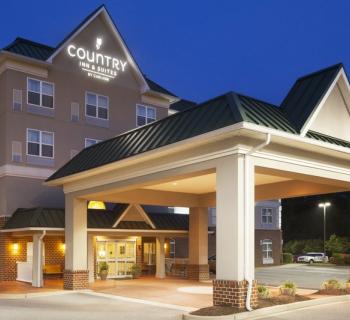 Country Inn & Suites-California exterior view Photo