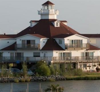 Lighthouse Club Hotel at Fager's Island Photo