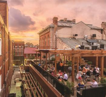 Brewer's Alley Restaurant & Brewery Photo