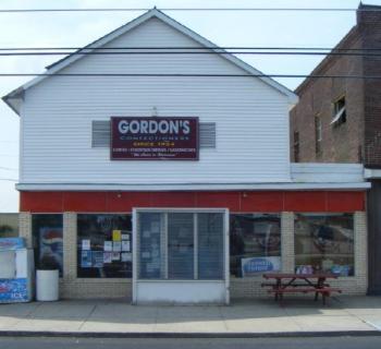 Gordon's Confectionery exterior view Photo