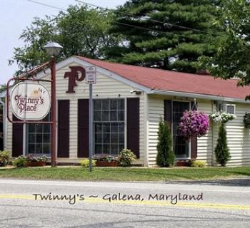 Twinny's Place Photo
