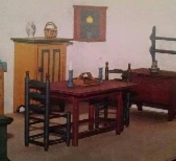 Antique furniture and goods Photo