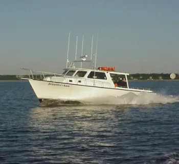 Jennifer Ann cruising the bay Photo