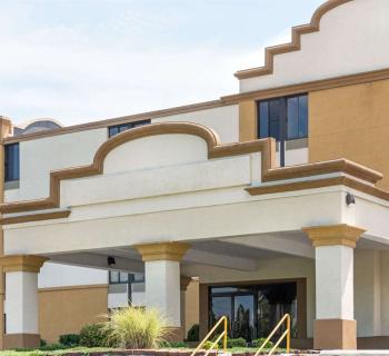 Days Inn-Hagerstown exterior view Photo