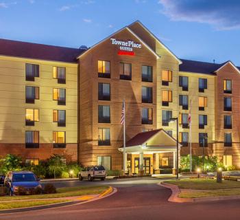 TownePlace Suites by Marriott-Frederick exterior Photo