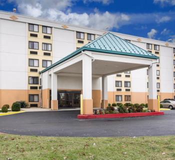 Comfort Inn-Oxon Hill exterior Photo