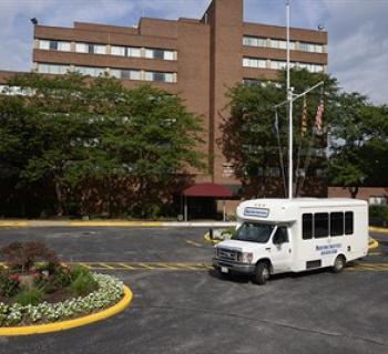 Outdoor entrance with shuttle Photo