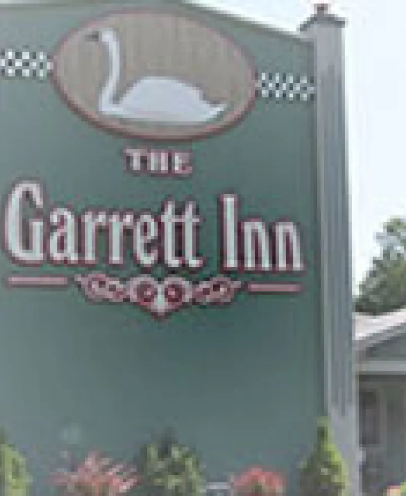 Garrett Inn signage Photo