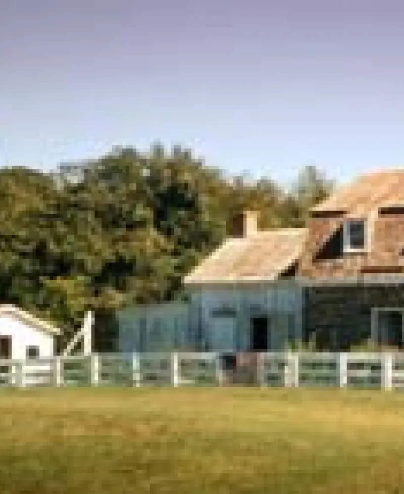 Hancock's Resolution Photo