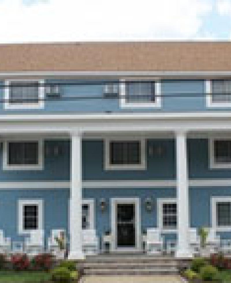 Buckingham Hotel Photo