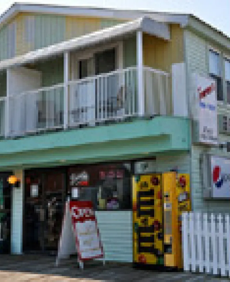 Picture of the Inlet Lodge Motel Photo