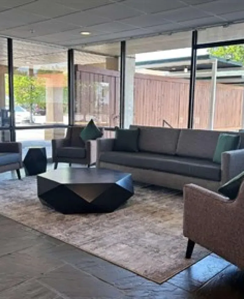 Laurel Lobby Photo