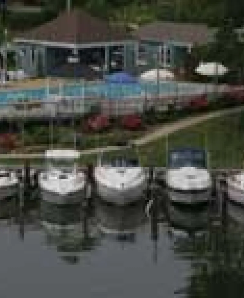 Spring Cove Marina Photo
