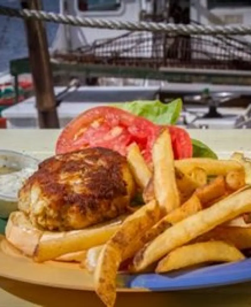 Crab cake sandwich Photo