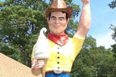 Berlin Muffler Man at Frontier Town Berlin Muffler Man at Frontier Town