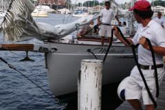 Woodwind docking Docking a boat