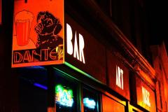 Dante's Bar in Frostburg neon sign
