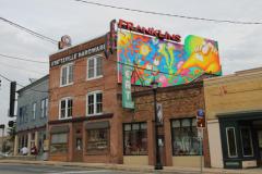 Franklin’s Restaurant, Brewery, and General Store Franklin’s exterior and mural