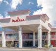 Ramada Edgewood Hotel and Conference Center exterior view Photo