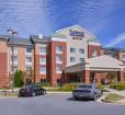 Fairfield Inn &amp; Suites-White Marsh Photo