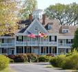 Historic Kent Manor Inn Photo