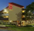 Red Roof Plus+ Washington DC-Oxon Hill exterior Photo