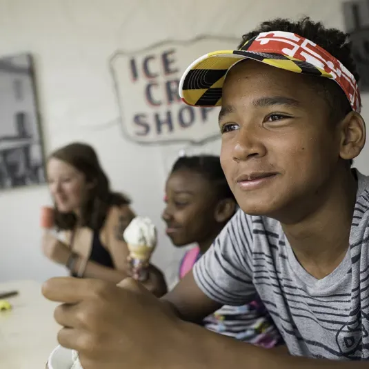 kids enjoying ice cream