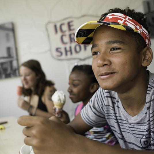 kids enjoying ice cream