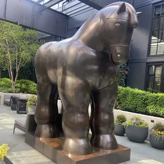 Horse Statue at the Sagamore Pendry Hotel