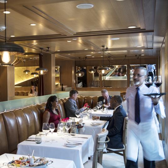 Guests dining at the Magdalena