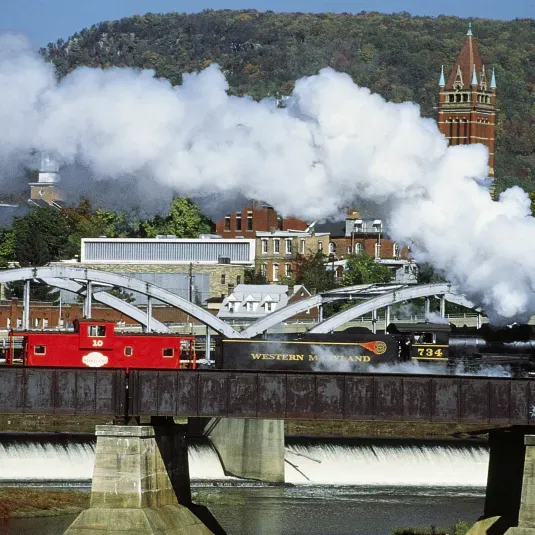 Train Crossing Cumberland Railroad Bridge