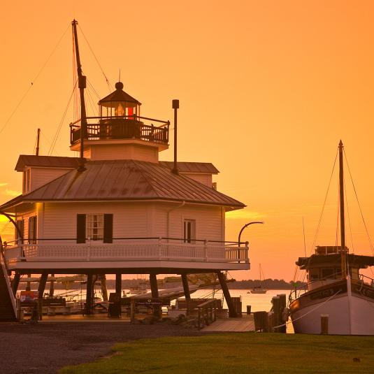 Enjoy the hands-on exhibits and overnight programs at the lighthouse at this museum.