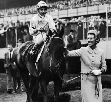 Owner Mrs. Richard C. du Pont leads Kelso